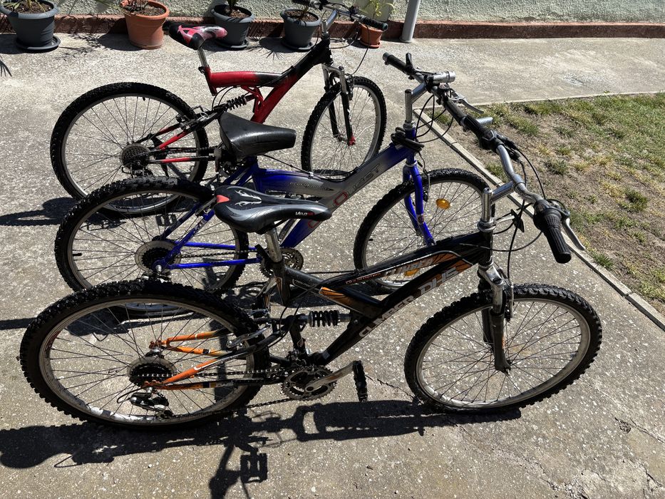 Vand 3 biciclete