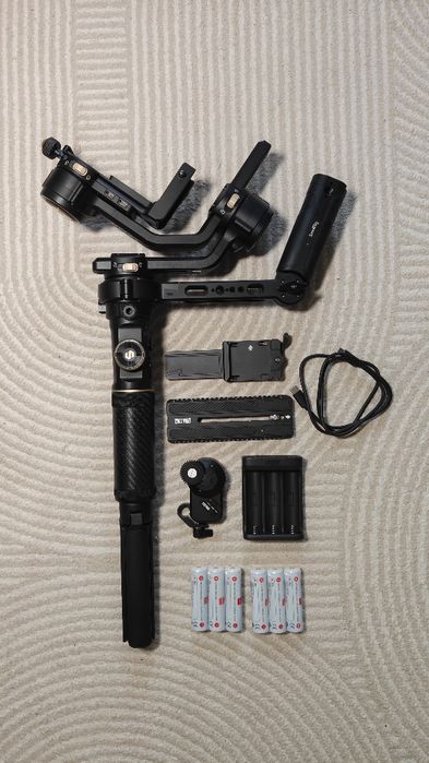 Продам стабилизатор ronin  Zhiyun crane 2s