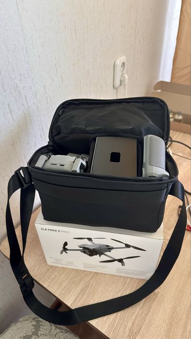 DJI Mini 5 Pro Fly More Combo (DJI RC2)