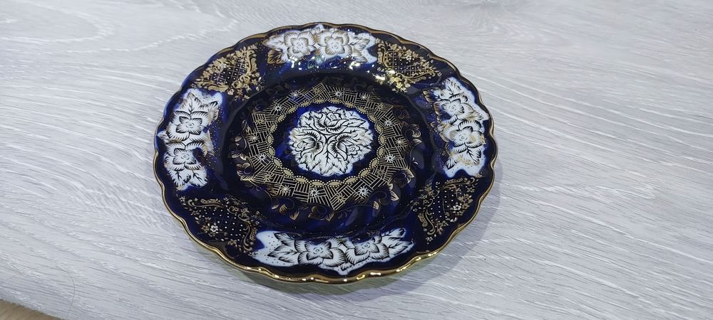 Чинни идишлар Мадонна