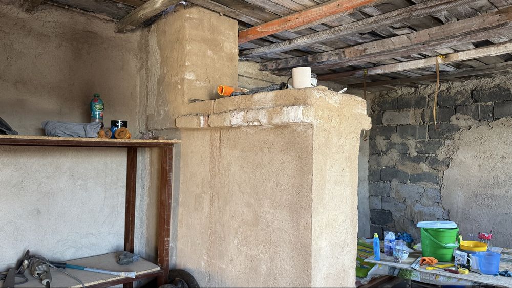 Продам землю с постройкой