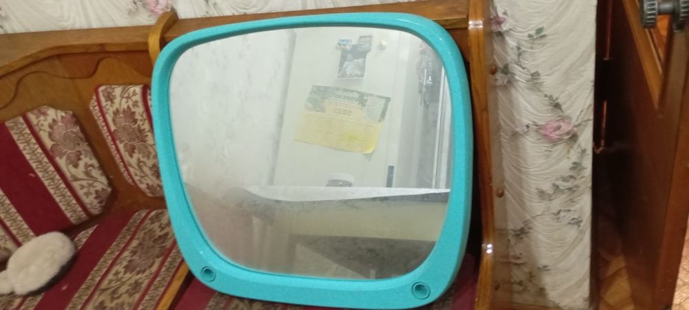 Зеркало просто айна