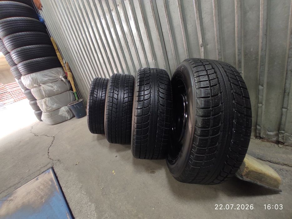 215/60R16 Triangle