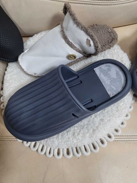 Сет от два чифта нови чехли - 44 номер