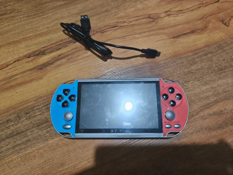 Мострена тествана с 10000 игри X7 Plus, 8GB, 5 инчов екран конзола...