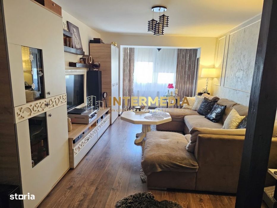Apartament 3 camere CETATE Bulevard Etaj3 Renovat Total Mobilat Beci P