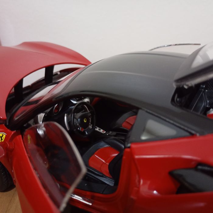 Machetă Ferrari 488 GTB.
