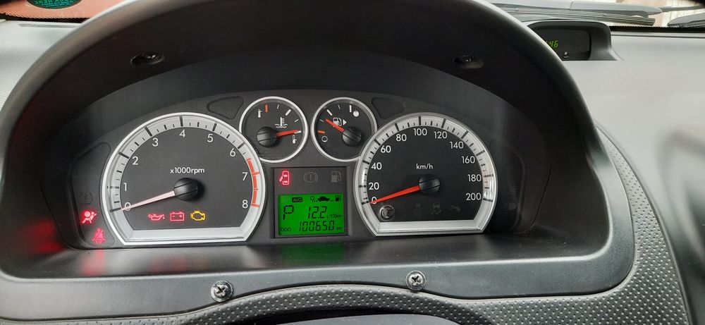 Сотилади срочно нехсия 3 автомат