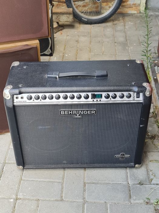 Behringer GX 210