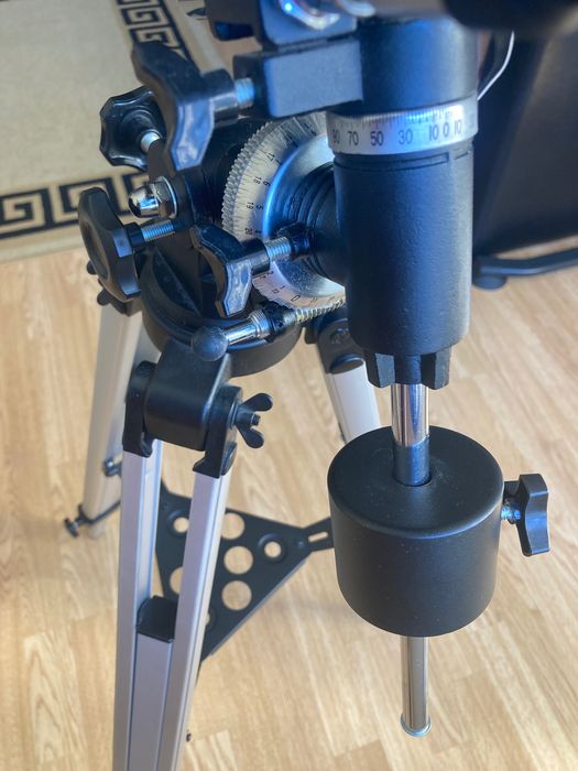 Рефракторен телескоп Discovery Spark809 EQ 80/900–Луна,планети,природа