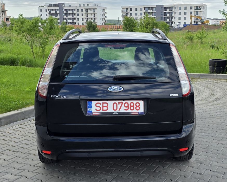 FORD Focus 2010 — imagine 5