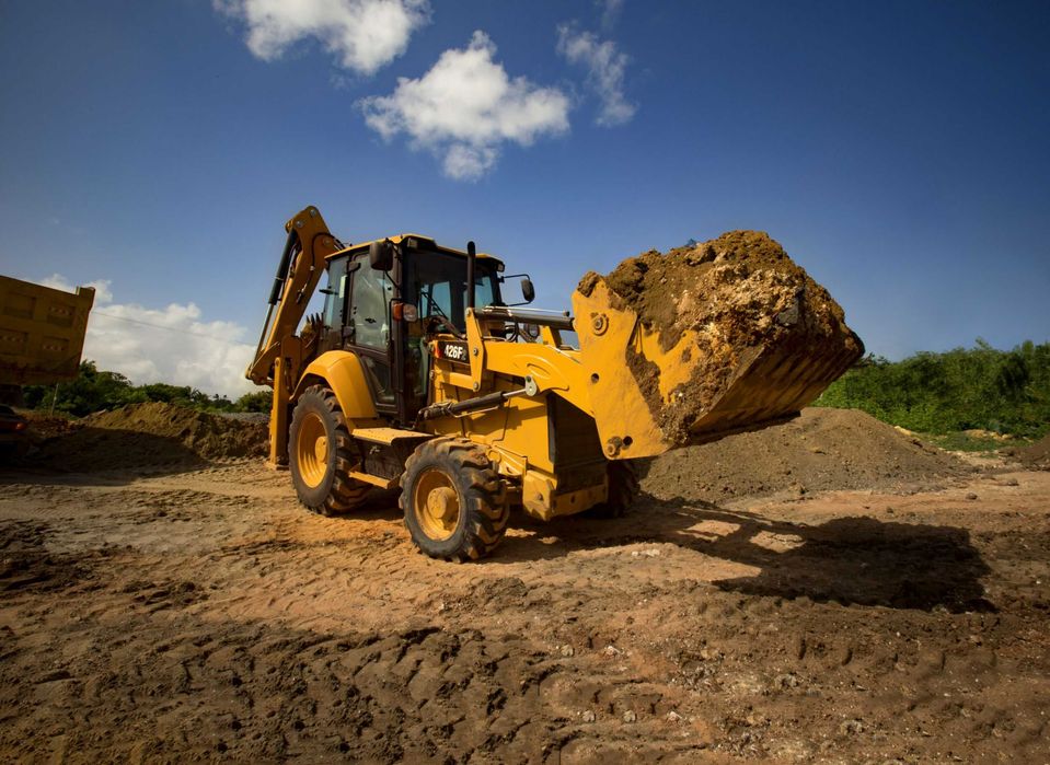 Экскаватор-погрузчик CAT [426] 1/0.24м³ В НАЛИЧИИ