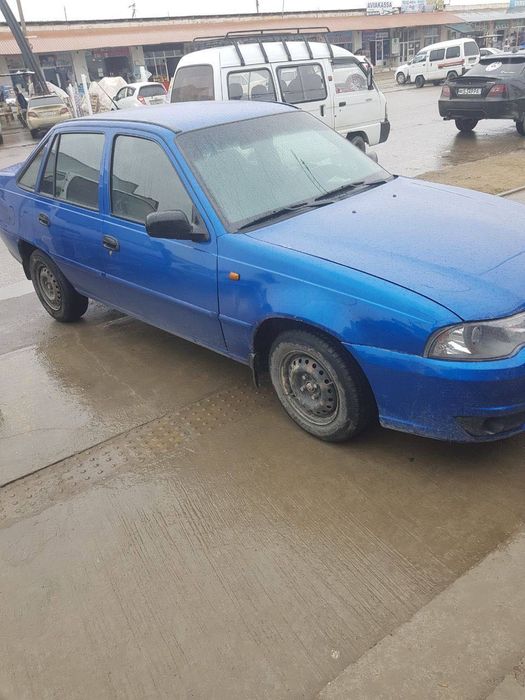 Nexus sotiladi 2011 yurgani 40000