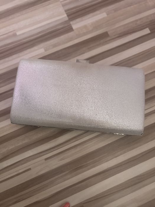 Официални чанти различни цветове