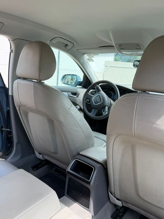 Vind audi a4b8  din 2010