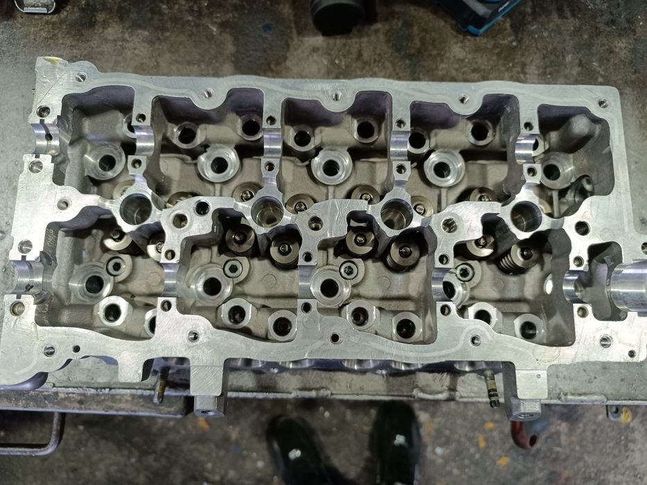 Цилиндрова глава 1.7 crdi D4FD