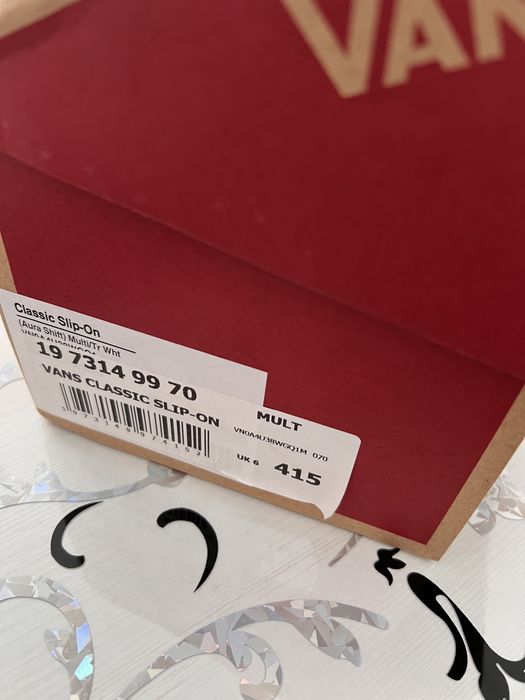 Tenisi Vans Classic Slip-on Aura Marimea 39