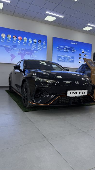 Changan Uni-V 2.0T 8AT