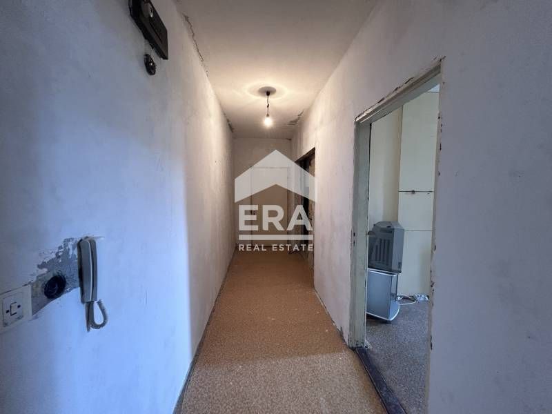 Продава се Тристаен апартамент в Варна, Кайсиева градина - 85 кв.м за 1176 €/кв.м - Снимка #6