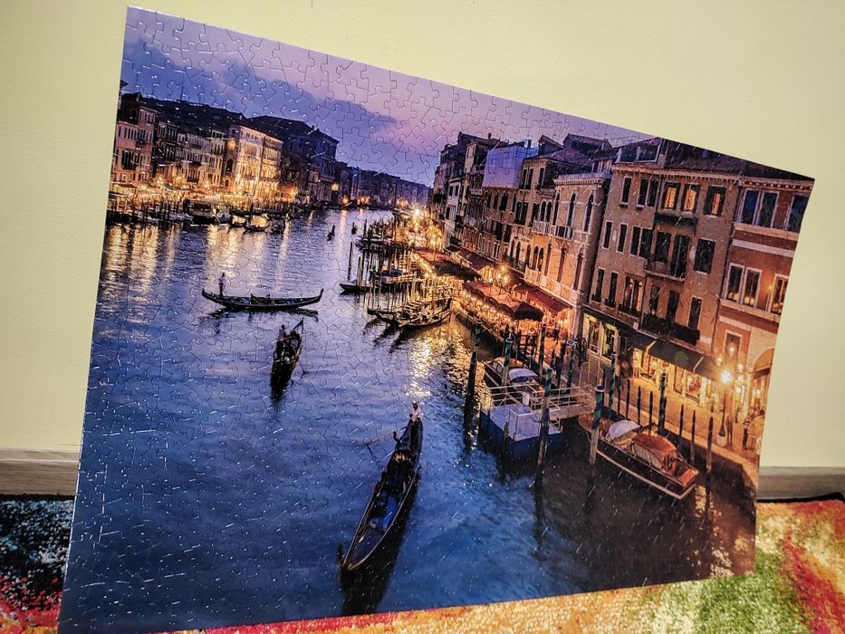 Tablouri puzzle neînrămate