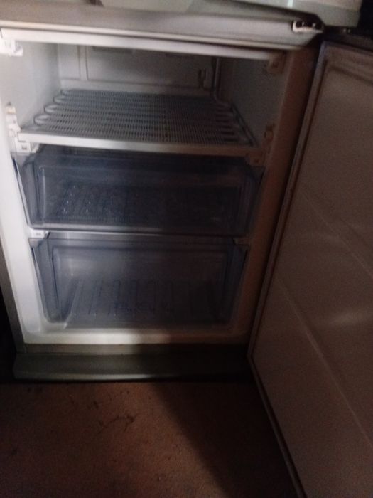 Продам холодильник.