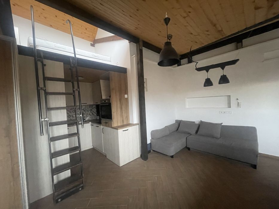 Дава се под наем Етаж от къща в София, Център - 45 кв.м за 648.21 € - Снимка #6