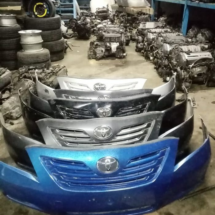 Бампер на камри 40