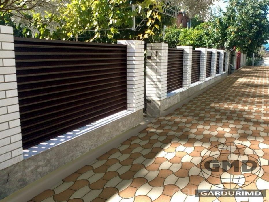 Garduri si porti stil jaluzea, sipca metalica, tabla cutata