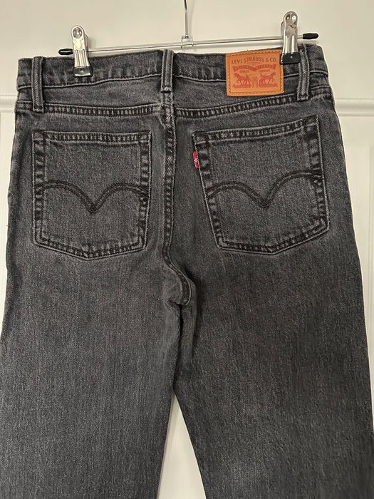 Blugi Levi’s xs
