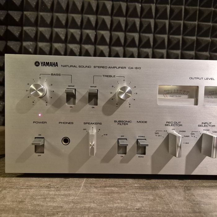 Винтидж Усилвател Yamaha! Топ състояние!