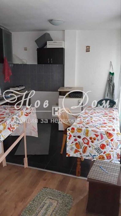 Дава се под наем Двустаен апартамент в Варна, ЖП Гара - 42 кв.м за 331.5 € - Снимка #2