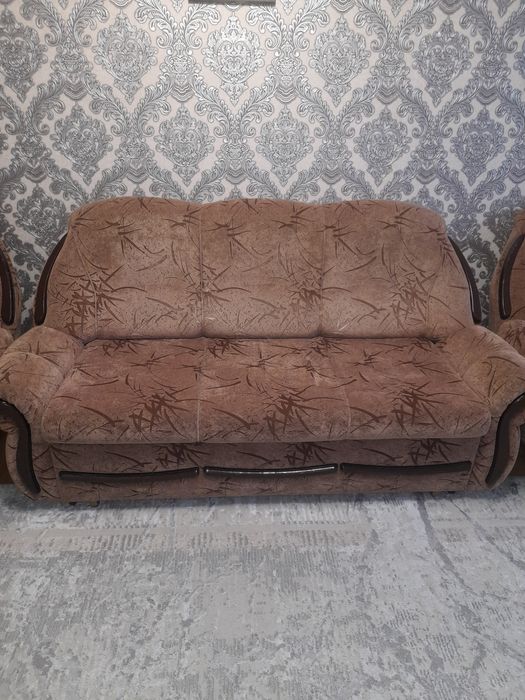 Продам диван 3 -ка