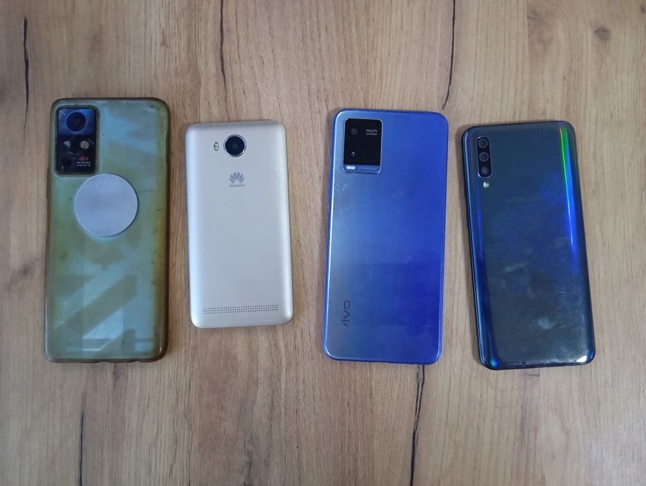 Продам телефоны б/у