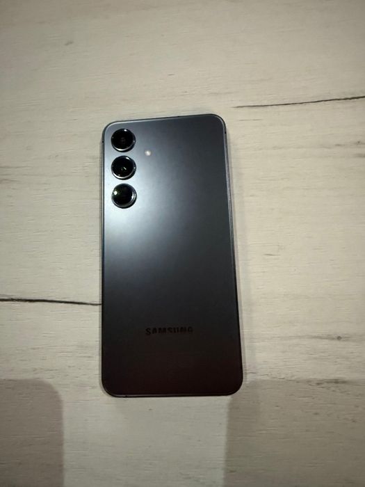 Интересует обмен на Vivo x200fe