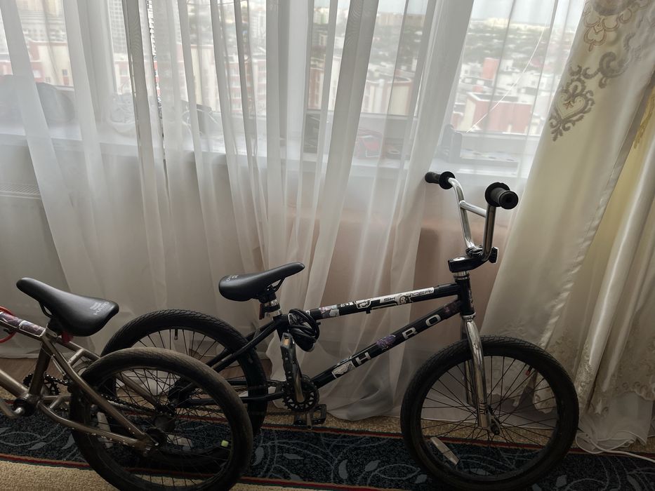 Продам 2 велика по цене одного