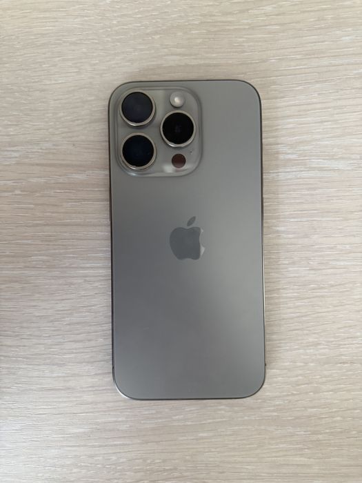 Продам Iphone 15 pro 256 gb