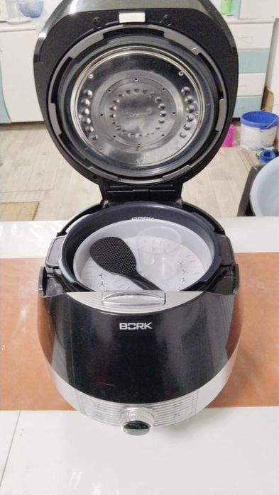 Мультиварка BORK