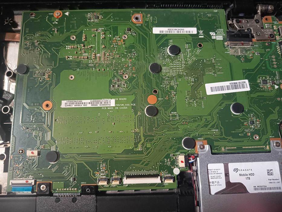 Placa baza laptop Asus Vivobook 17 R702u/ X705, cpu gen 7 Kabylake Pentium 4417u/i3 7020u, carcasa completa + tastatura + baterie gratis