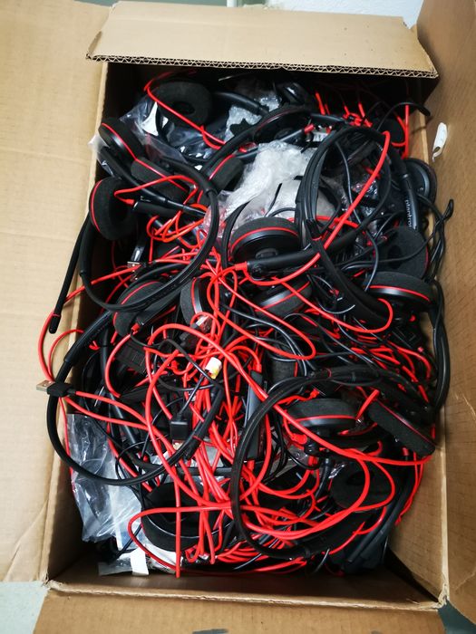 Casti call Center cu microfon USB-A Plantronics Poly Blackwire C3220