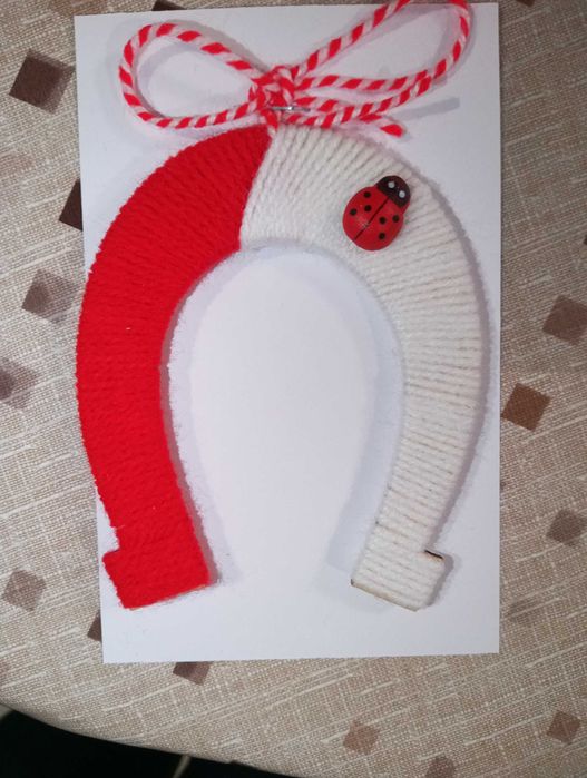 Продавам голями домашни Мартеници