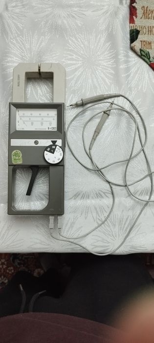 Амперклещи и мултицет