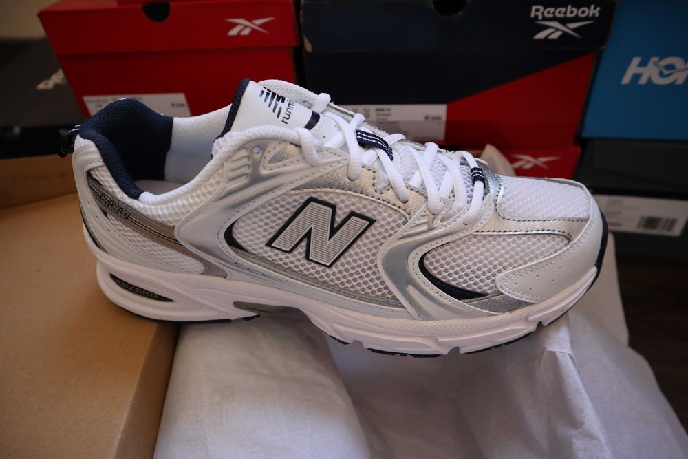 Кроссовки New Balance 530 Unisex EUR 43, 44