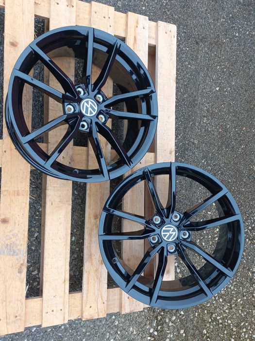 17 Vw Poteria Piano Black 7.5j et40 Golf Tiguan Passat Touran Чисто Н.