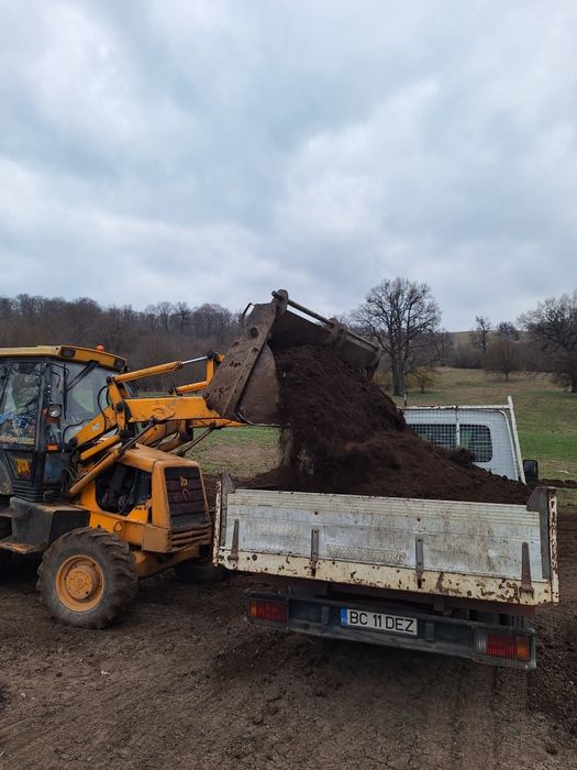 Gunoi grajdi solar și grădină