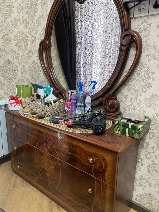 Продается спальный комплект