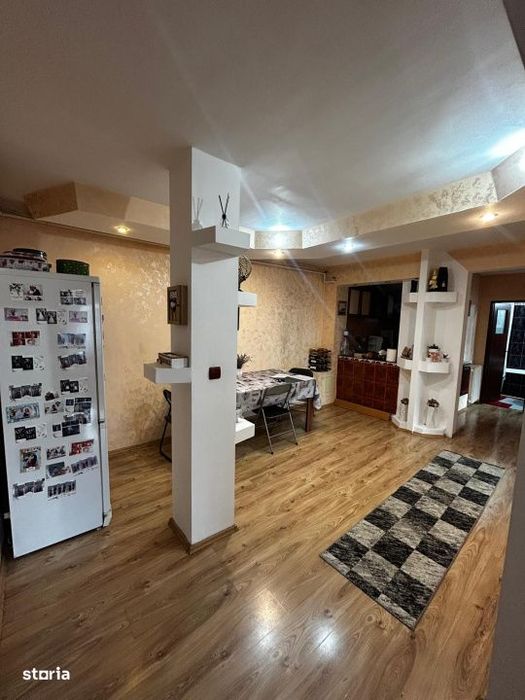 Apartament 4 camere, 87 mp utili, etaj 1, Zona Semilina