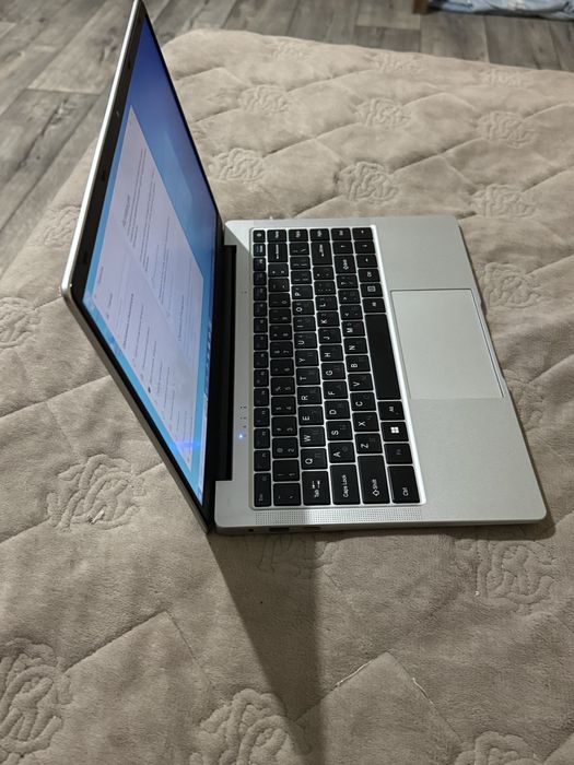 Ноутбук HYDRA для работы-учебы