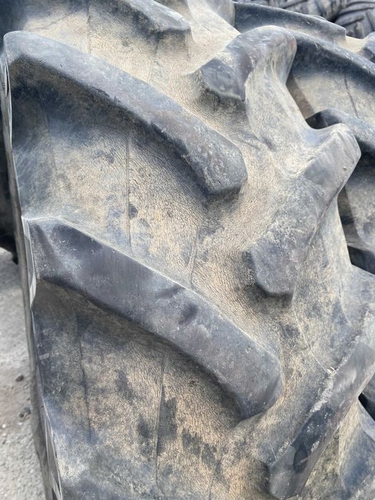 Cauciucuri 420.70 R30 pirelli