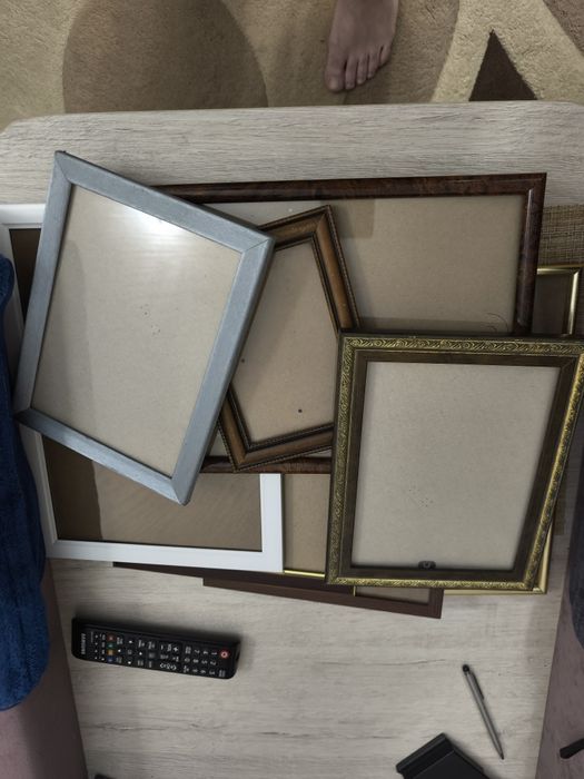 Отдам бесплатно фоторамки