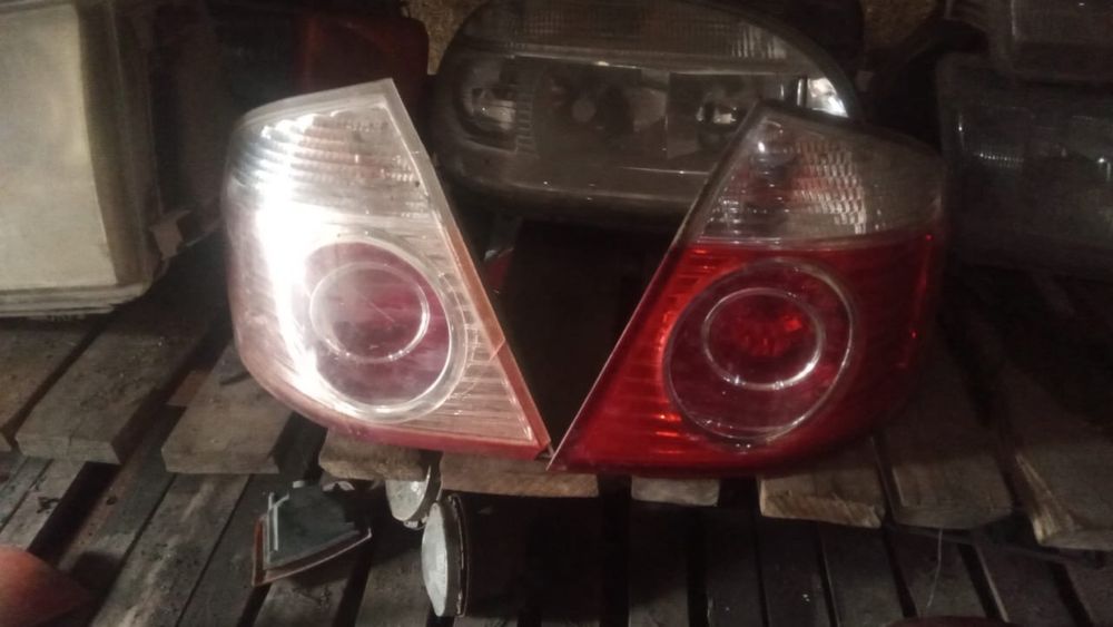Продам задние фонари лифан бриз